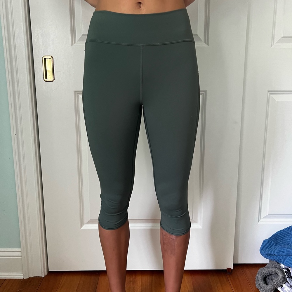 LuluLemon Capri Leggings